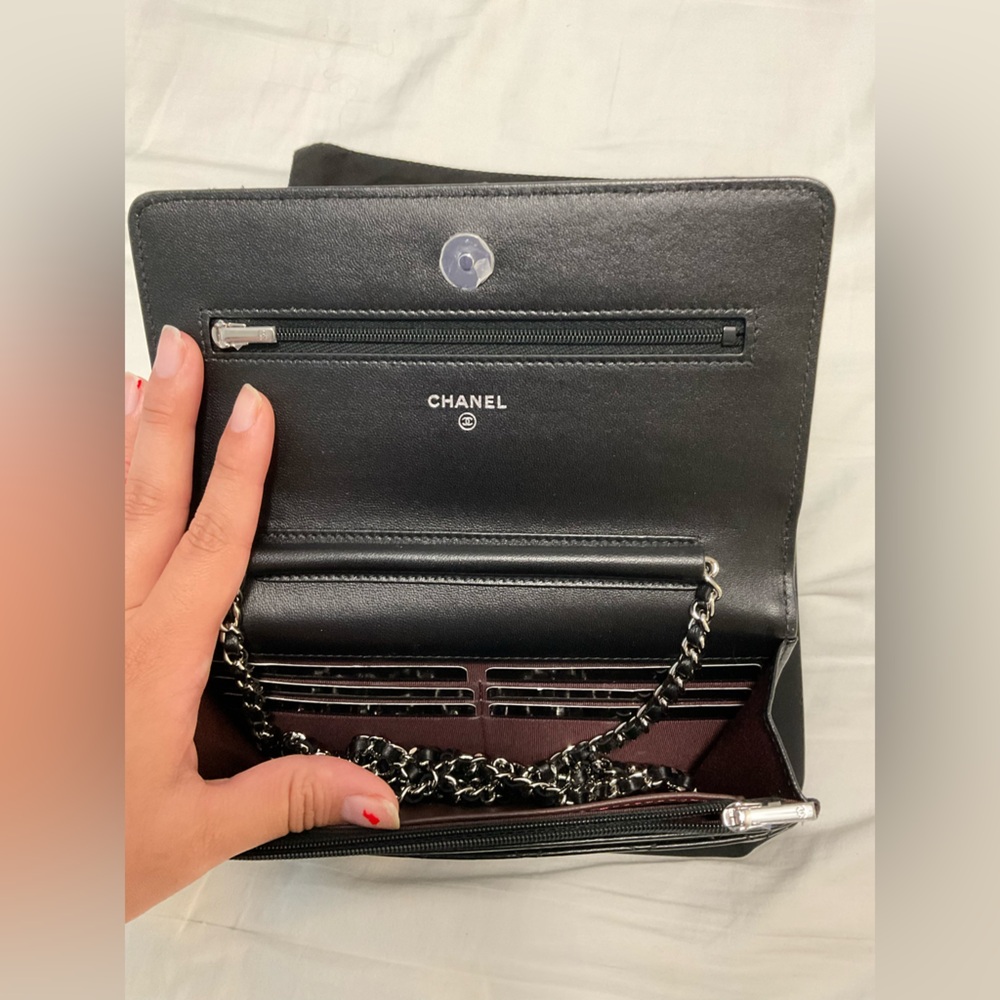 Chanel black wallet on chain Lambskin & Silver-Tone Metal
Black - Picture 11 of 12